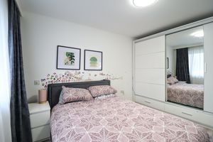 Bedroom 1- click for photo gallery